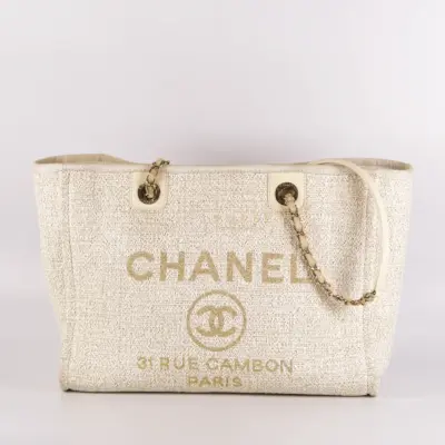 Chanel Deauville Medium Tote Bag in Raffia Canvas